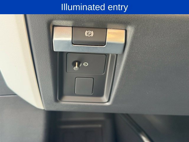 Used 2025 Land Rover Defender 110 S AWD/4WD image 19