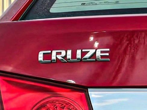 Used 2012 Chevrolet Cruze LT image 9