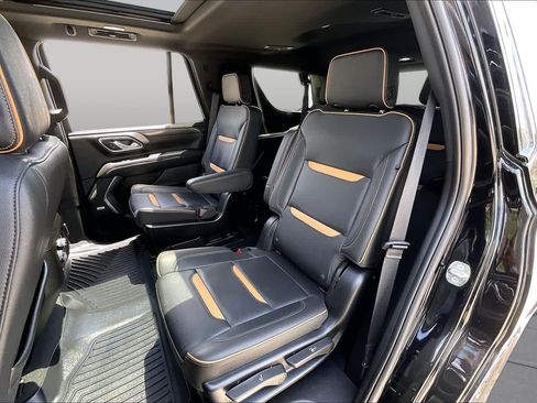 Certified 2024 GMC Yukon AT4 w/ AT4 Premium Package AWD/4WD image 18