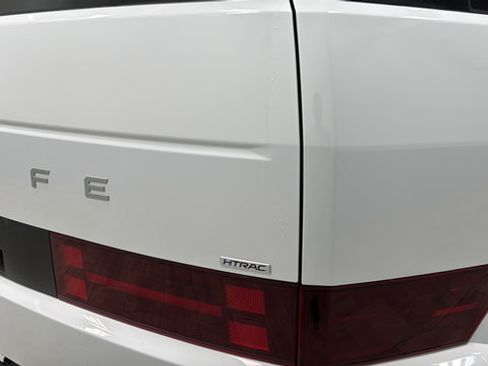 Used 2025 Hyundai Santa Fe SEL AWD/4WD image 37