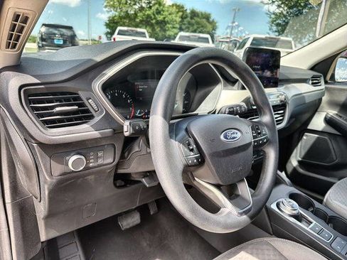 Used 2021 Ford Escape SE FWD image 10
