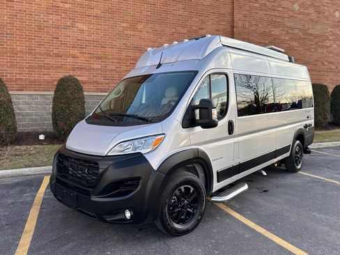 Used 2023 RAM ProMaster 3500 w/ Premium Convenience Group (B) FWD image 3