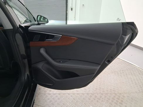 Used 2022 Audi A5 2.0T Premium Plus w/ Premium Plus image 31