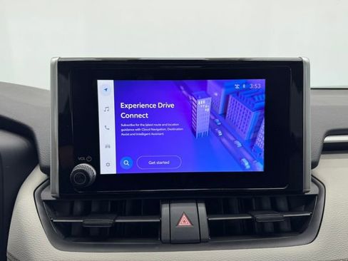 Used 2025 Toyota RAV4 XLE w/ Convenience Package image 28