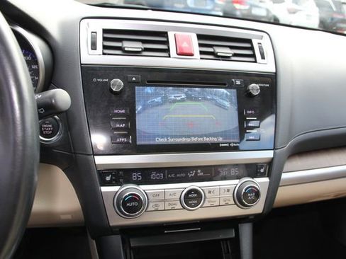 Used 2016 Subaru Outback 3.6R Limited image 25