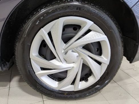 Used 2024 Subaru Impreza 2.0i image 19