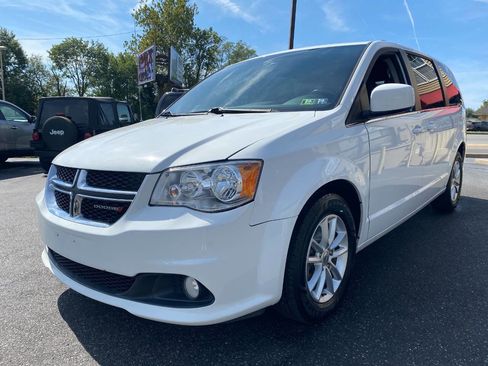 Used 2018 Dodge Grand Caravan SXT image 7