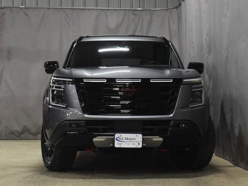 Used 2025 Nissan Armada PRO-4X image 5