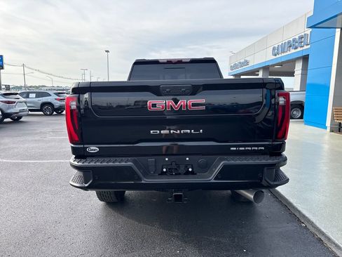 Used 2024 GMC Sierra 2500 Denali w/ Denali Reserve Package AWD/4WD image 4