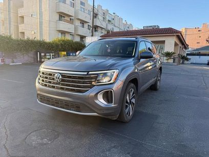 Used 2025 Volkswagen Atlas SE