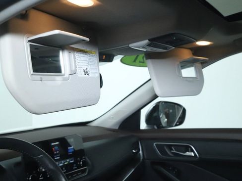 Certified 2021 Nissan Rogue Platinum image 22