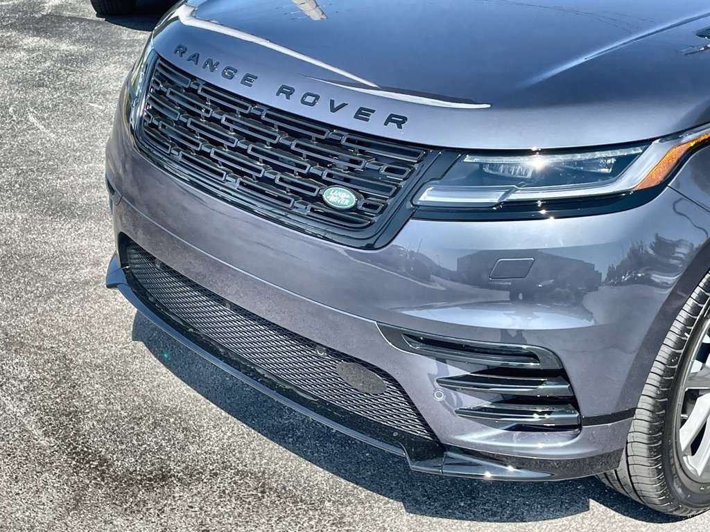 Certified 2025 Land Rover Range Rover Velar Dynamic HSE AWD/4WD image 9