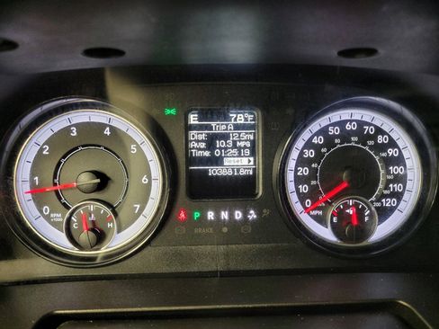 Used 2022 RAM 1500 Classic SLT RWD image 23