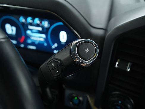 Used 2021 Ford F150 Lariat image 23