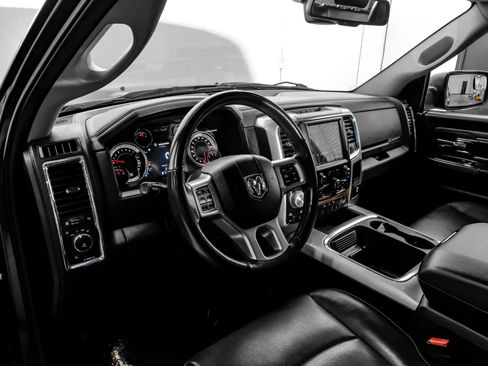 Used 2016 RAM 1500 Laramie w/ Convenience Group AWD/4WD image 19