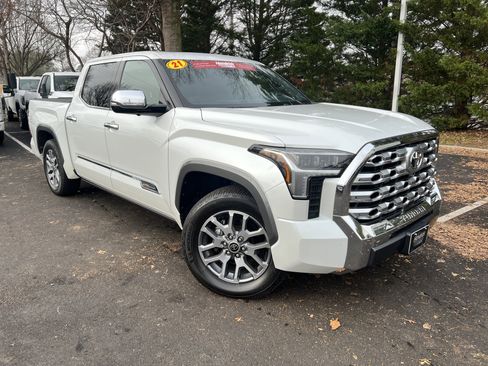 Used 2022 Toyota Tundra 1794 Edition image 2