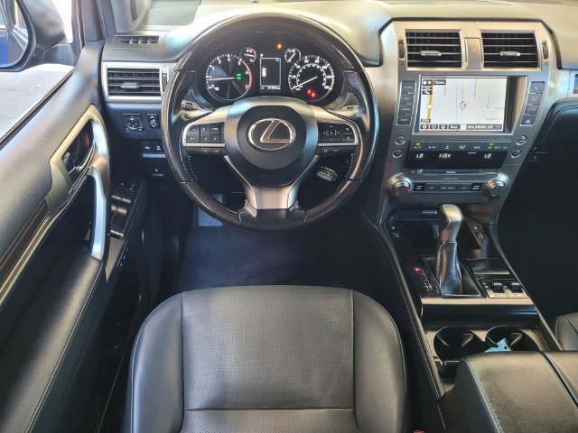 Used 2020 Lexus GX 460 Premium w/ Premium Package AWD/4WD image 16