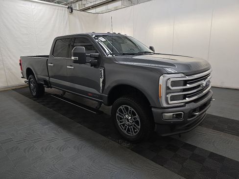 Used 2023 Ford F250 Limited w/ FX4 Off-Road Package image 2
