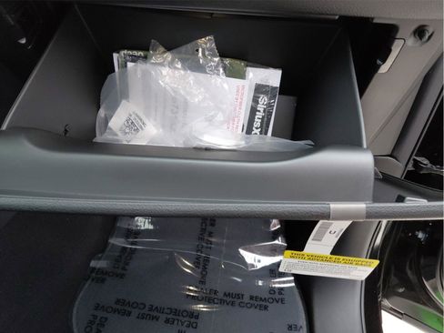 New 2025 Jeep Grand Cherokee L Laredo w/ Luxury Tech Group I image 16