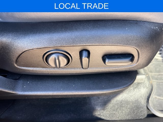 Used 2018 Buick Enclave Essence FWD image 17