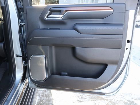 Used 2024 GMC Sierra 2500 Denali w/ Denali Reserve Package image 43