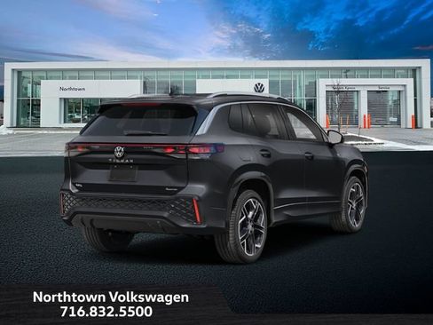 New 2026 Volkswagen Tiguan SEL R-Line AWD/4WD image 2