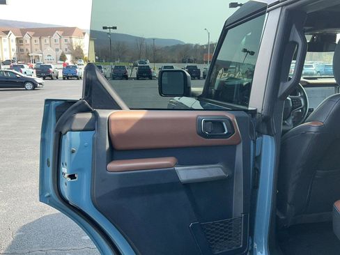 Used 2022 Ford Bronco Outer Banks image 24