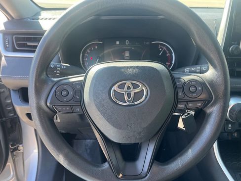 Used 2023 Toyota RAV4 LE image 17