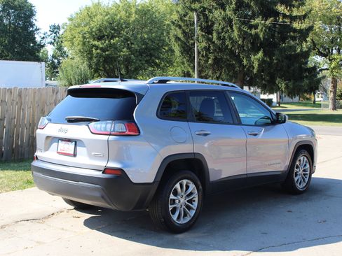 Used 2020 Jeep Cherokee Latitude image 10