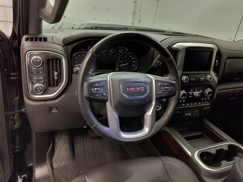 Used 2022 GMC Sierra 1500 SLT w/ SLT Premium Package image 4