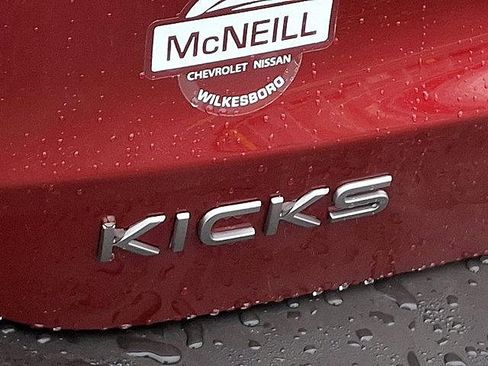 New 2025 Nissan Kicks SV image 5