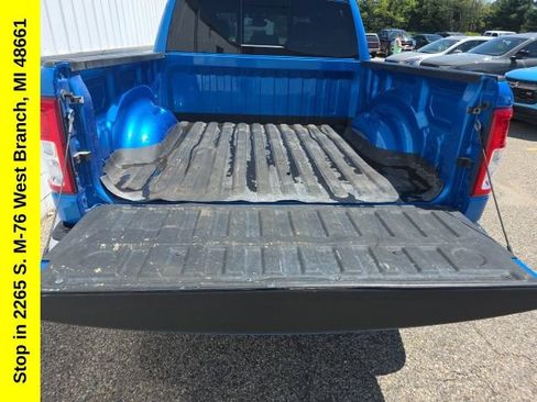 Used 2022 RAM 1500 Big Horn AWD/4WD image 14