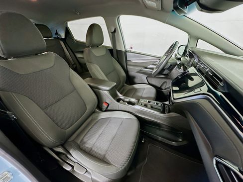 Used 2022 Chevrolet Bolt LT image 29