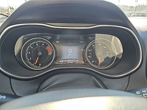 Used 2019 Jeep Cherokee Trailhawk w/ Comfort/Convenience Group image 29