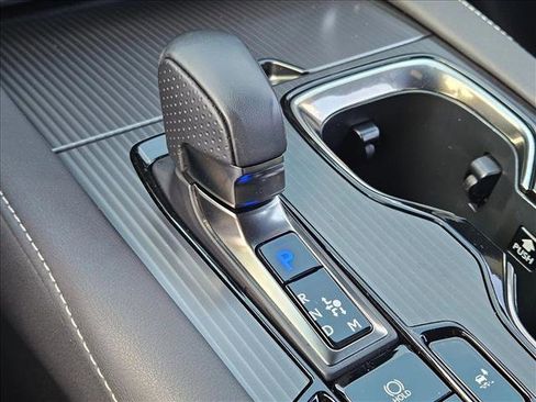 Used 2024 Lexus RX 500h F Sport image 12