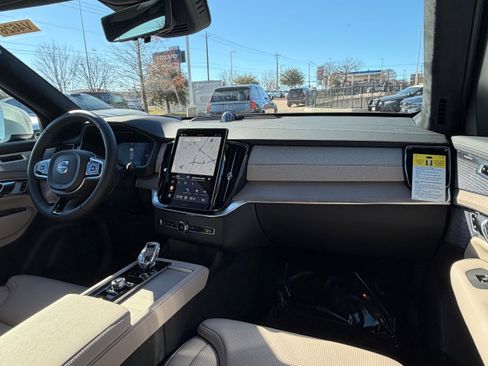 New 2026 Volvo XC90 T8 Ultra w/ Lounge Package image 11