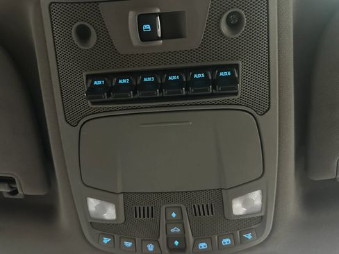 Used 2017 Ford F250 Lariat w/ Lariat Ultimate Package AWD/4WD image 34