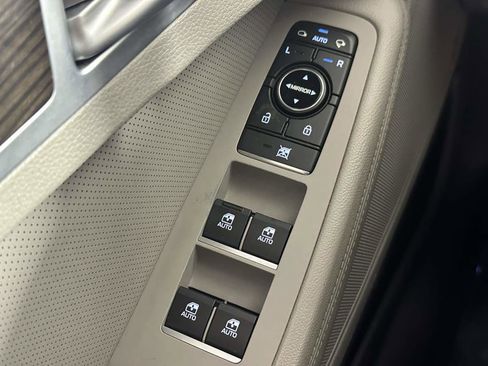 Used 2017 Genesis G80 3.8 w/ Option Group 02 image 45