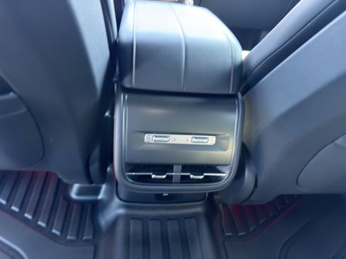 Used 2024 Lincoln Nautilus Premier w/ Equipment Group 102A AWD/4WD image 21