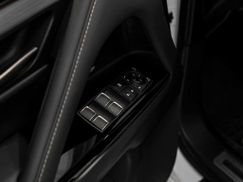 Used 2023 Lexus LX 600 F Sport image 40