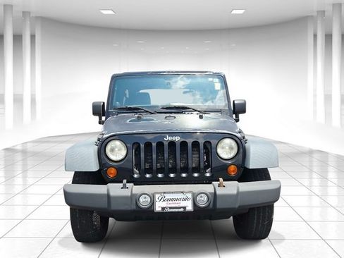 Used 2012 Jeep Wrangler Unlimited Sport AWD/4WD image 5