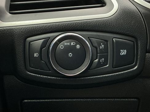 Used 2019 Ford Edge SEL FWD image 36