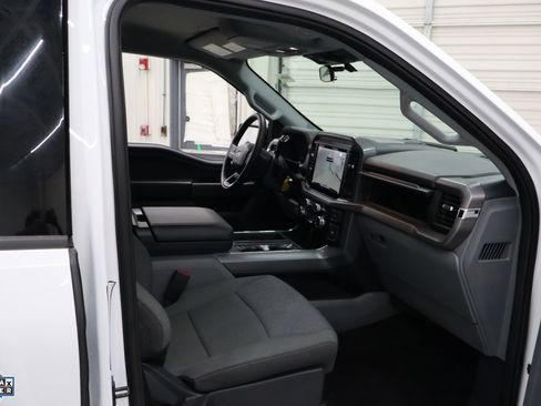 Certified 2025 Ford F150 XLT w/ Equipment Group 301A Standard image 27