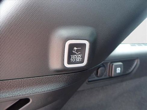 New 2025 Jeep Grand Cherokee Overland w/ Trailer Tow Package image 9