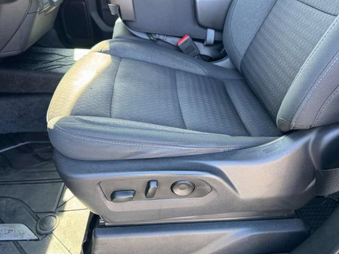 Used 2023 Chevrolet Silverado 1500 Custom AWD/4WD image 14