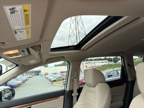 Certified 2022 Honda CR-V Touring image 28