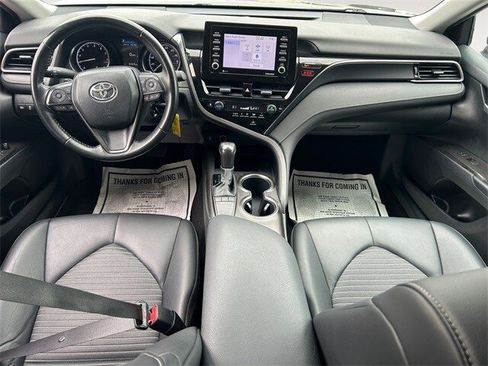 Used 2023 Toyota Camry SE image 10