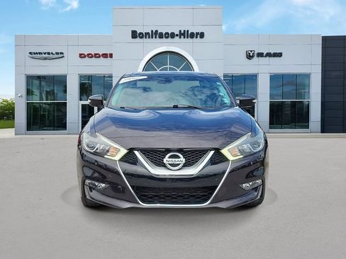 Used 2016 Nissan Maxima Platinum w/ Interior Lighting Package FWD image 2