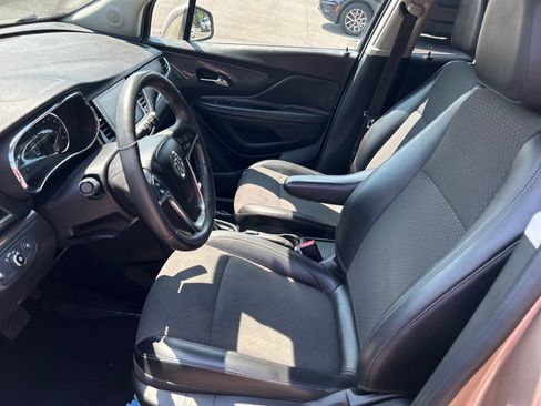 Used 2018 Buick Encore Sport Touring FWD image 10