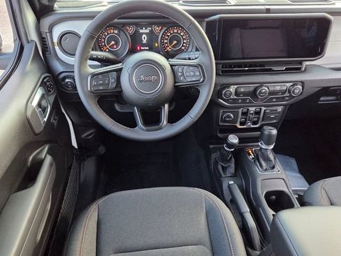 New 2026 Jeep Gladiator Sport AWD/4WD image 7